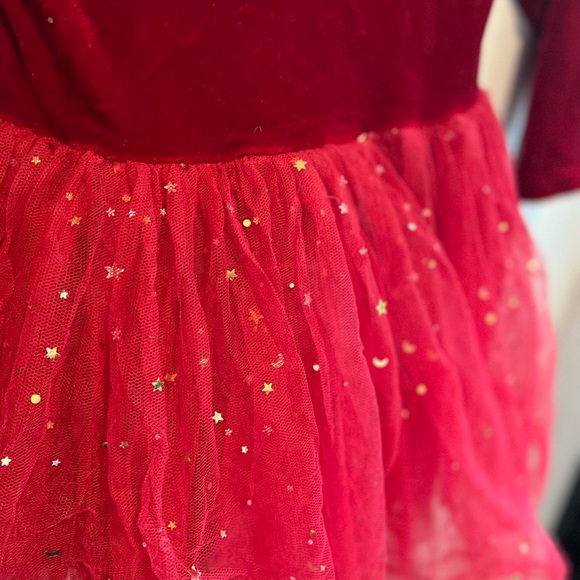 Girls red velvet Christmas Dress - Picture 5 of 5